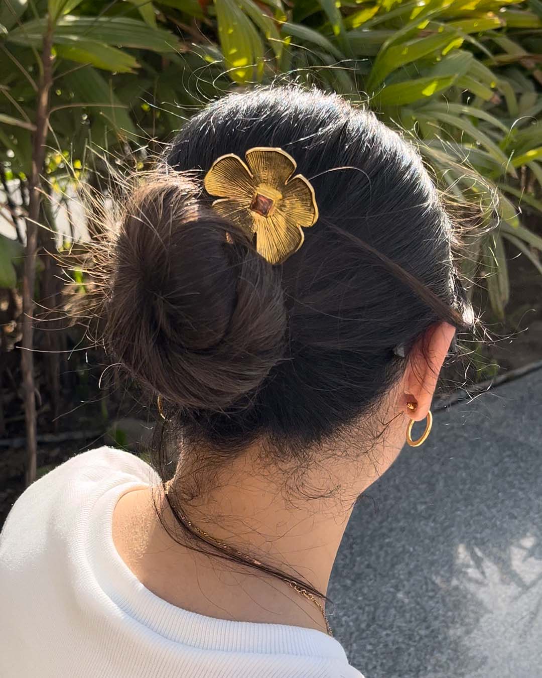 The Big Flower Pin