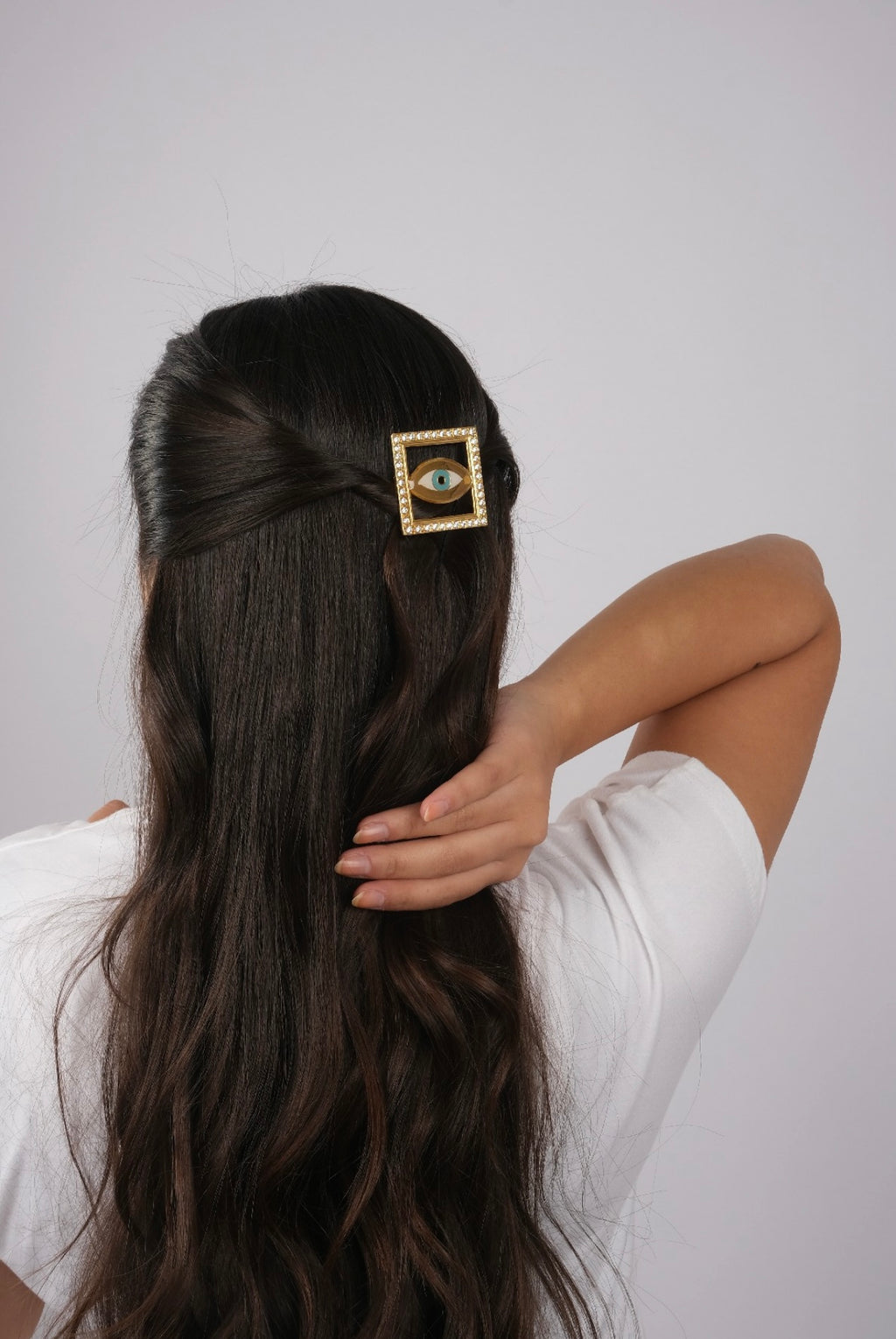 Basira Clip