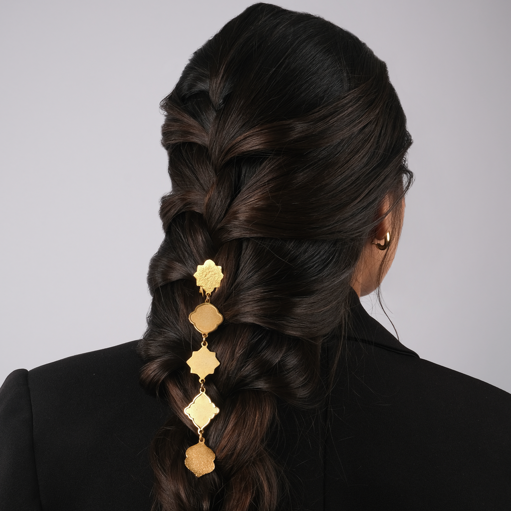 Floating Charms Comb